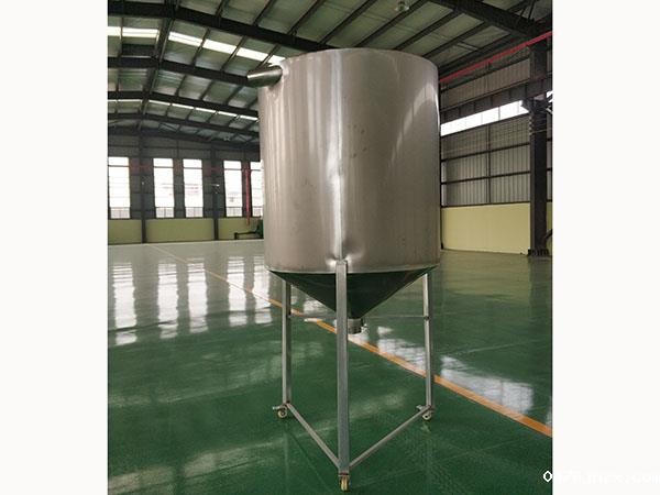 大型移动存料仓